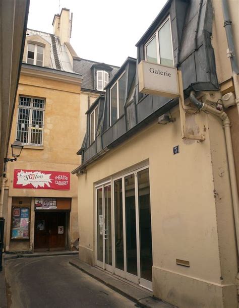 Vivre le Marais Vivre Paris centre Boite de nuit géante rue Pierre