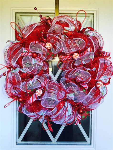 Peppermint Red And White Christmas Wreath Christmas Wreaths Red And