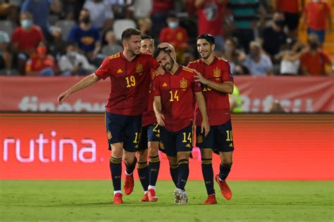 Spain Costa Rica La Roja Kick Off World Cup Campaign With Record