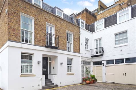 Discover Queen S Gate Place Mews Kensington London Sw