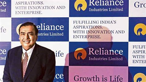 Mukesh Ambani Gives Strongest Signal Yet On Reliances Succession Plan