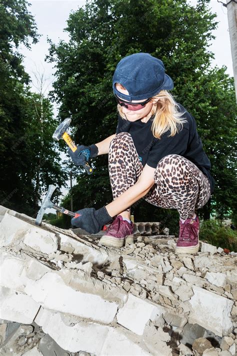 Premium Photo | Volunteers from the 'repair together' organisation