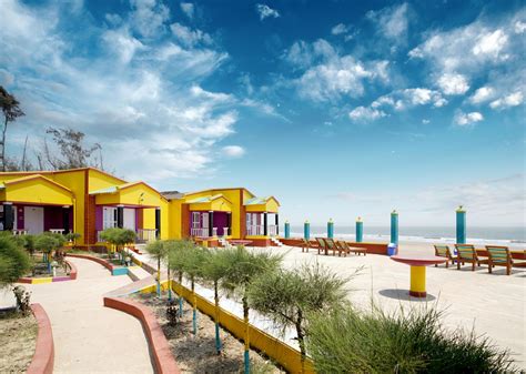 The Golden Beach Resort - Cozy beach resort in mandarmani