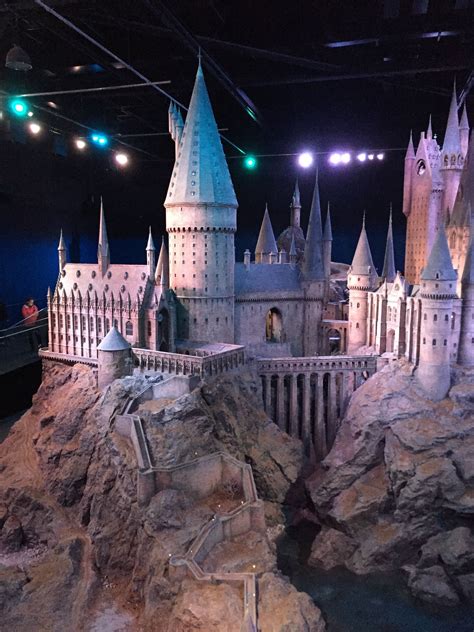 13 Places Every Harry Potter Fan MUST Visit In The UK Harry Potter