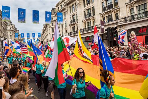 The pride parade returns to London on its 50th anniversary - World News