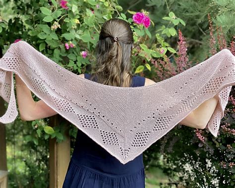 Ravelry Trillium Lake Scarf Pattern By Kay Hopkins