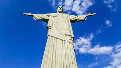 Jesus Arms Outstretched Statue