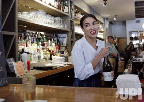 Photo Alexandria Ocasio Cortez Bartends In New York Nyp20190531163