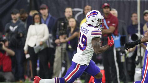 Buffalo Bills Re Sign Wide Receiver Isaiah Mckenzie