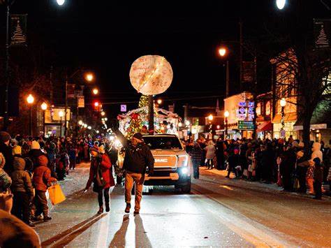 The Fresh Palate - Try our new Mango-Pom surprise made of 100% juice