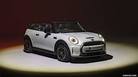 2023 MINI Cooper SE Convertible (Color: White Silver) - Front Three-Quarter | Caricos