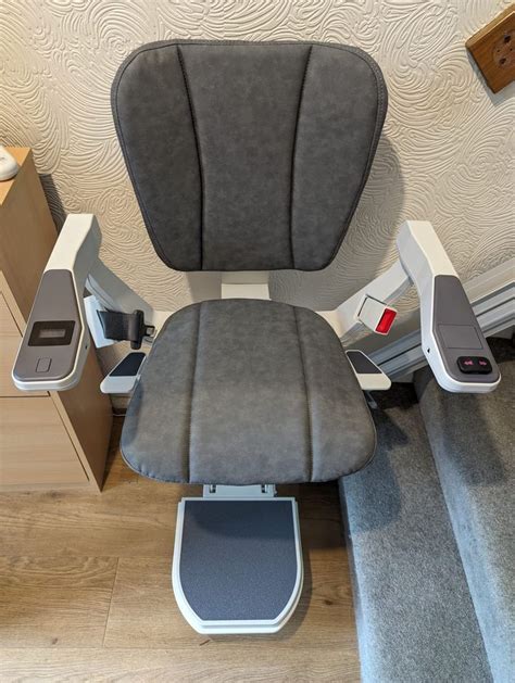 Platinum Ergo Straight Stairlift Dolphin Stairlifts Central Ltd