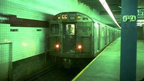 The R32 NYC Subway Car Slideshow - Volume 5 : VipernationTV : Free ...