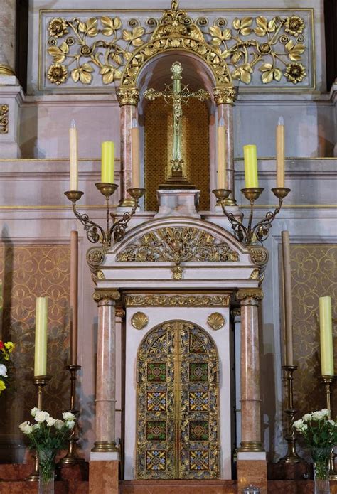 Tabern Culo No Altar Principal Na Bas Lica Do Cora O Sagrado De Jesus