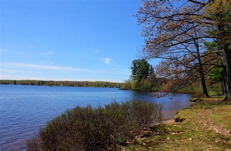 Shoreline of the Lake at Twin Lakes State Park, Michigan image - Free ...