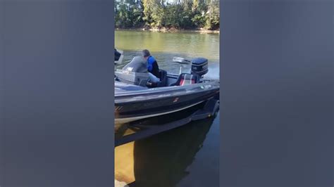 1990 Stratos 285 Pro With A 1990 Evinrude 150 Xp V 6 Outboard Youtube