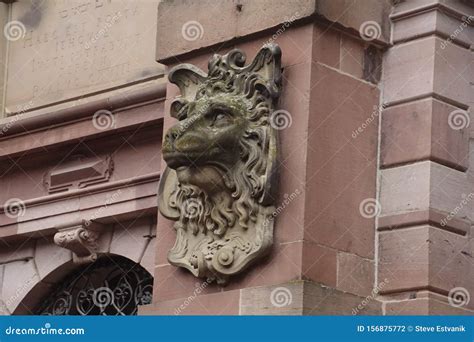 Lion S Head Statue On The Exterior Of The Heidelberg Castle Stock Photo