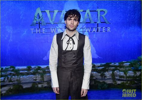 'Avatar' 2 Cast Attends L.A. Premiere Sans James Cameron - See the Red ...