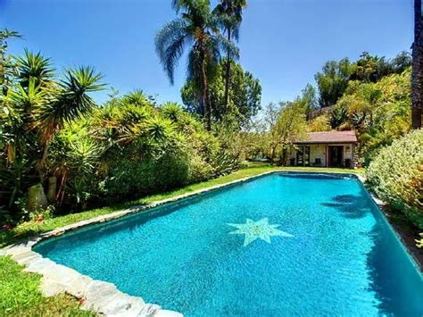 Chris Pine House: Inside His Los Feliz Bungalow and More!