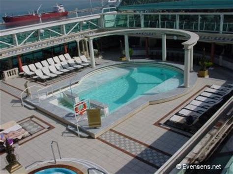 Images of Royal Caribbean's Splendour of the Seas