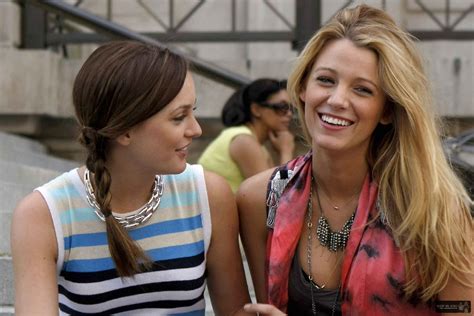 Blair And Serena Gossip Girl Fashion Gossip Girl Hairstyles Gossip Girl