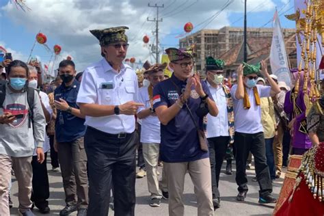 Sandiaga Uno Fokus Buka Lapangan Kerja Lewat Desa Wisata Perlang Bangka