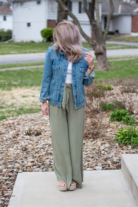 Olive Green Linen Pants + Oversized Jean Jacket. | Le Stylo Rouge