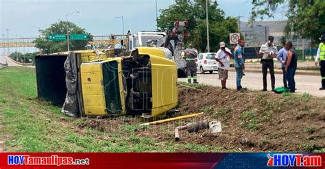 Hoy Tamaulipas Volcadura En Tamaulipas Vuelca Camion De Volteo En La