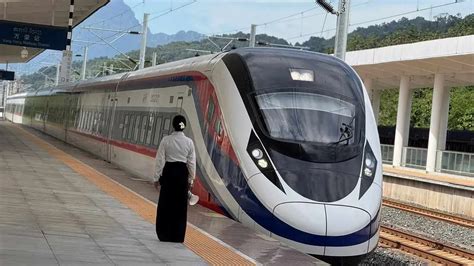 laos train review  travel tips