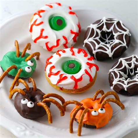 Easy Halloween Spider Donuts Mom Loves Baking