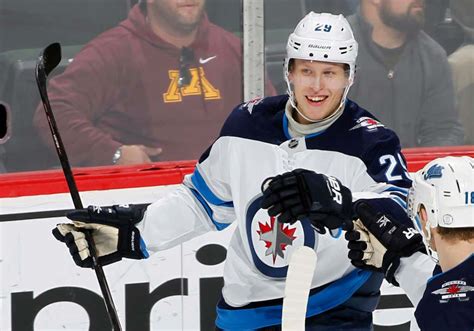 Patrik Laine Now Leads The League After Scoring 11 Goals In His Last 4 ...