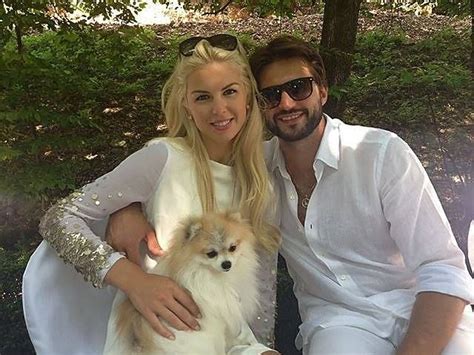 LINAS KLEIZA GETS MARRIED (Vilnius) - Lithuanian newspaper "Lietuvos Rytas" is reporting that ...