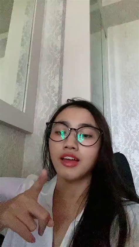 Cebong Duh Si Mbak Ini Ya Sok Pinter Banget Kan Semuanya Sudah