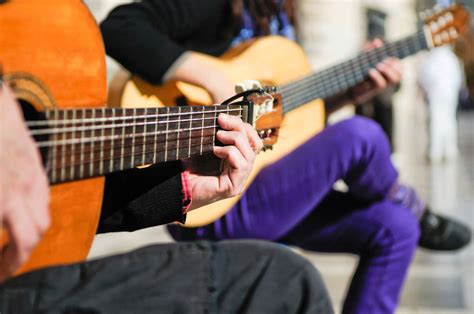 Contre le déclin cognitif Apprendre à jouer d un instrument