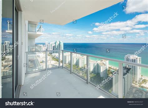 39,050 Balcony Condo Images, Stock Photos & Vectors | Shutterstock