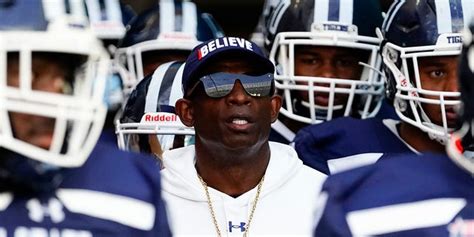 Deion Sanders gives emotional speech to Jackson State team ahead of ...