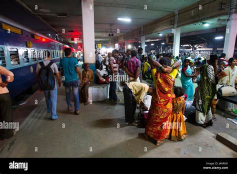 Busy Bangalore Railway Station Karnataka India Stock Photo Alamy