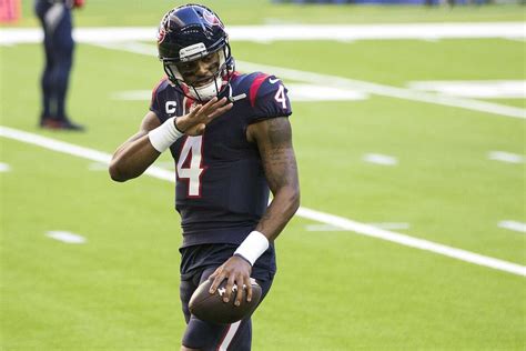 Deshaun Watson removes Texans from social media profiles