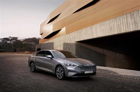 Kia K Luxury Sedan Interior Images Details Revealed