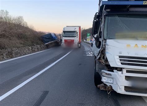 FOTO ACCIDENT pe DN 7 la BUJORENI Implicate au fost două TIR uri și