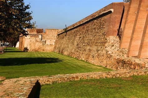 Citadelle De Rosas Au Sud Des Pyrénées 2024