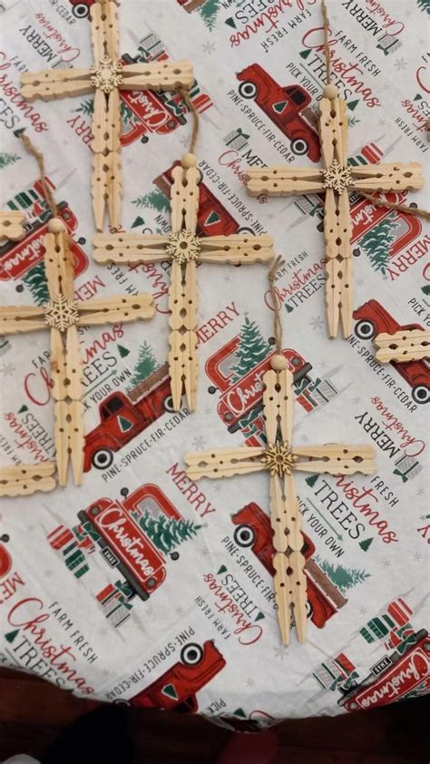 Pin By Barbara Mcpherson On Dt Christmas Wooden Clothespin Crafts