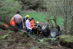 Fallece Un Vecino De A Fonsagrada Al Volcar El Tractor Que Guiaba