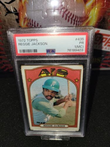 1972 Topps REGGIE JACKSON Oakland Athletics HOF Baseball Card 435 PSA