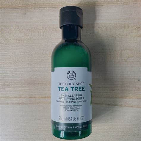 The Body Shop Tea Tree Skin Clearing Mattifying Toner Abillion