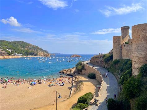 barcelona travel guides splendidly spain