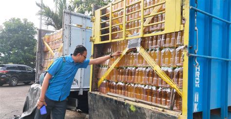 24 8 Ton Minyak Goreng Curah Disita Satgas Pangan Lampung