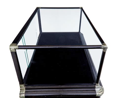 Early 20th Century American Display Cabinet By Quincy Showcase Works Illinois At 1stdibs