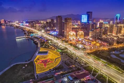 西海岸新区今年还将大变样，颜值更高配套更好！万般风景，不如住在这里啊西海岸新区鲁信新浪新闻