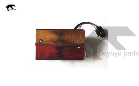 Фонарь задний JCB 3CX, 4CX 700/23600 - купить в интернет-магазине Seybye